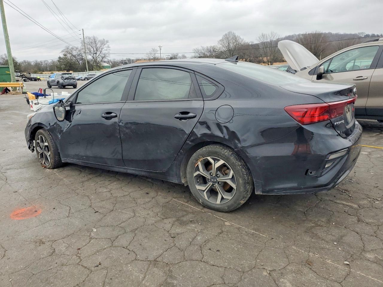 2020 Kia Forte Lxs - Image 2