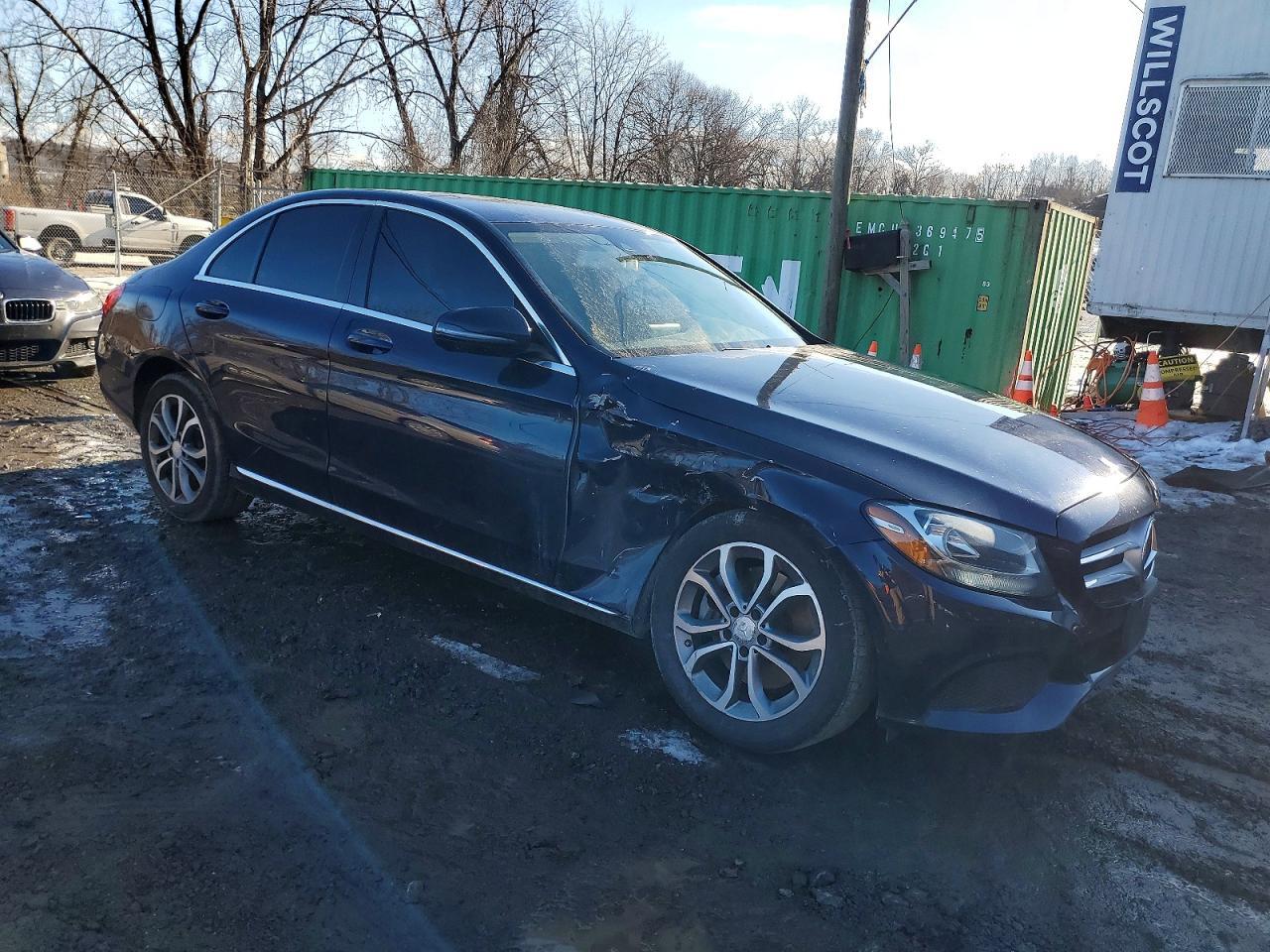 2016 Mercedes-Benz C 300 4Matic - Image 4