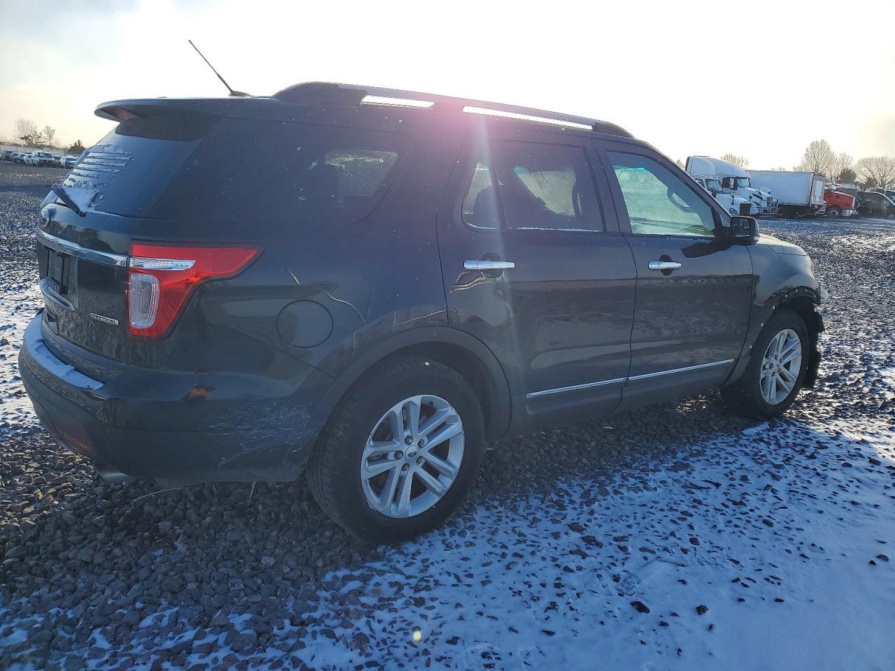 2013 Ford Explorer Xlt - Фото 3
