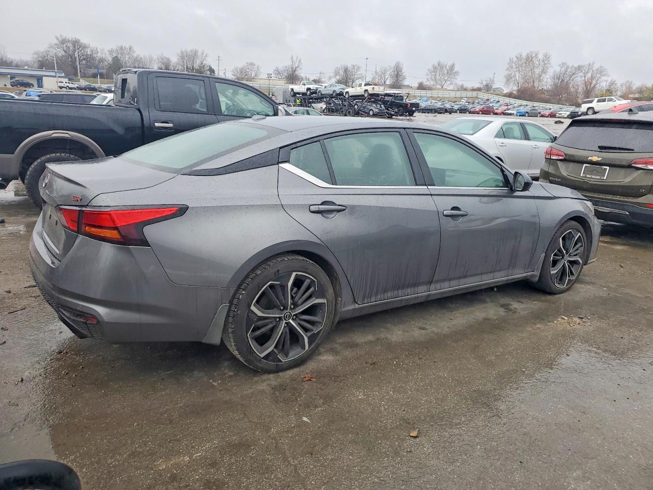 2024 Nissan Altima Sr - Image 3