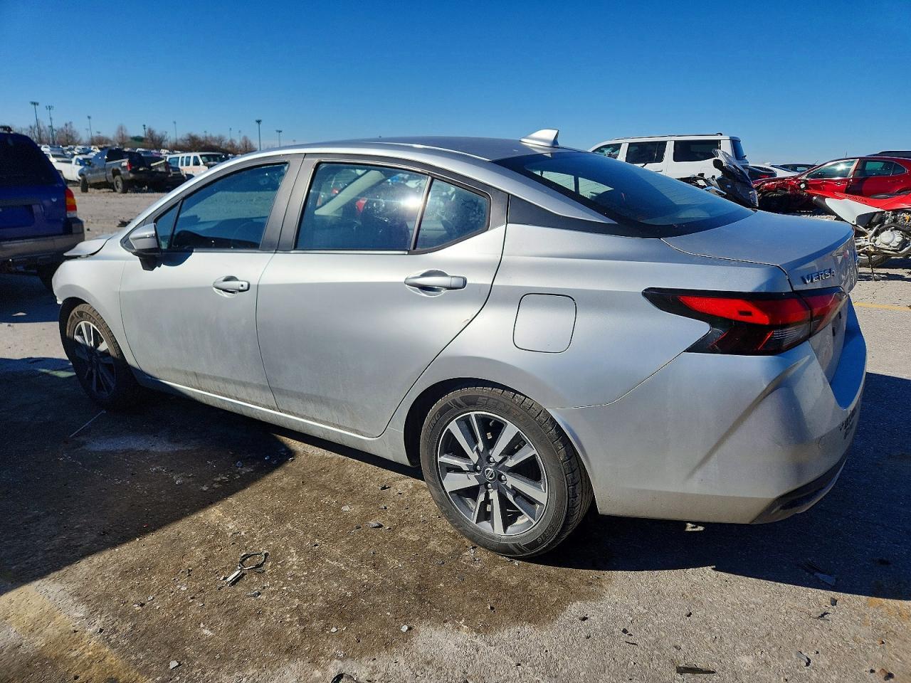 2021 Nissan Versa Sv - Фото 2