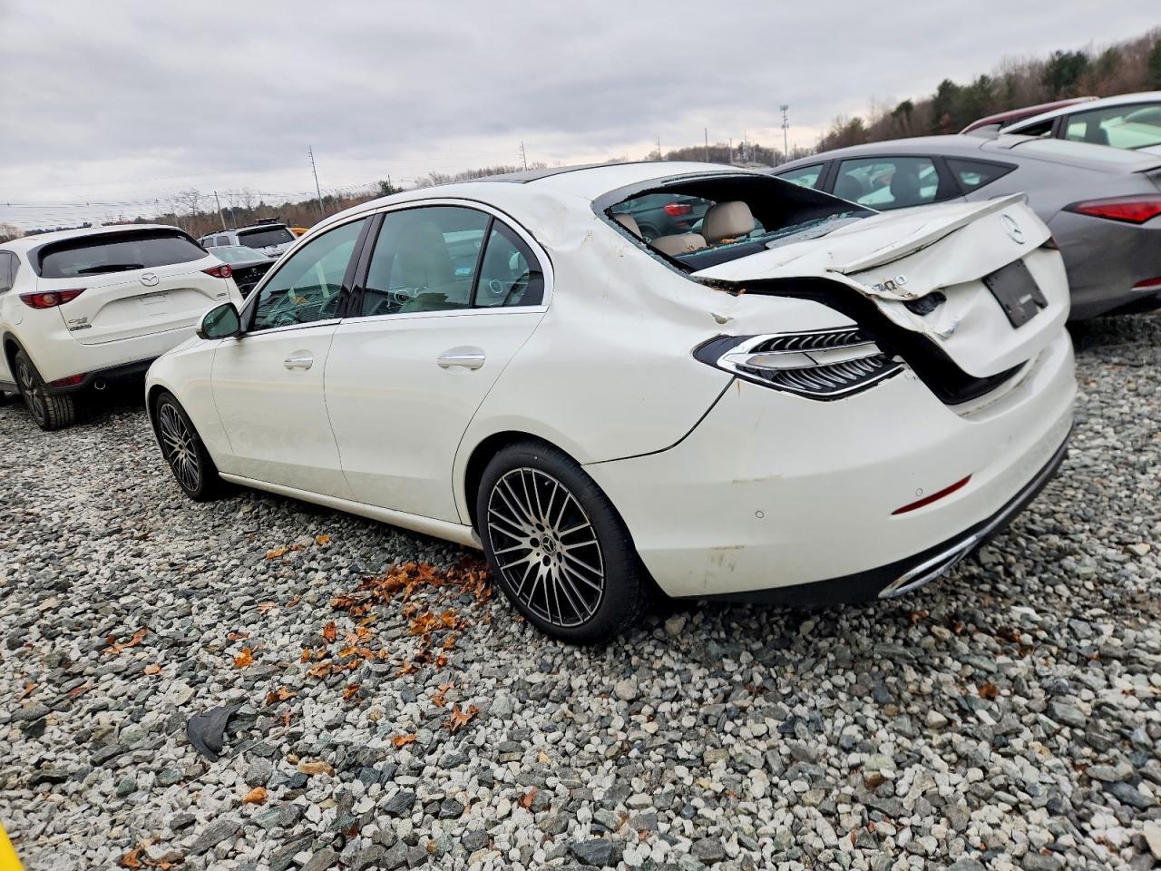 2022 Mercedes-Benz C 300 4Matic - Фото 2