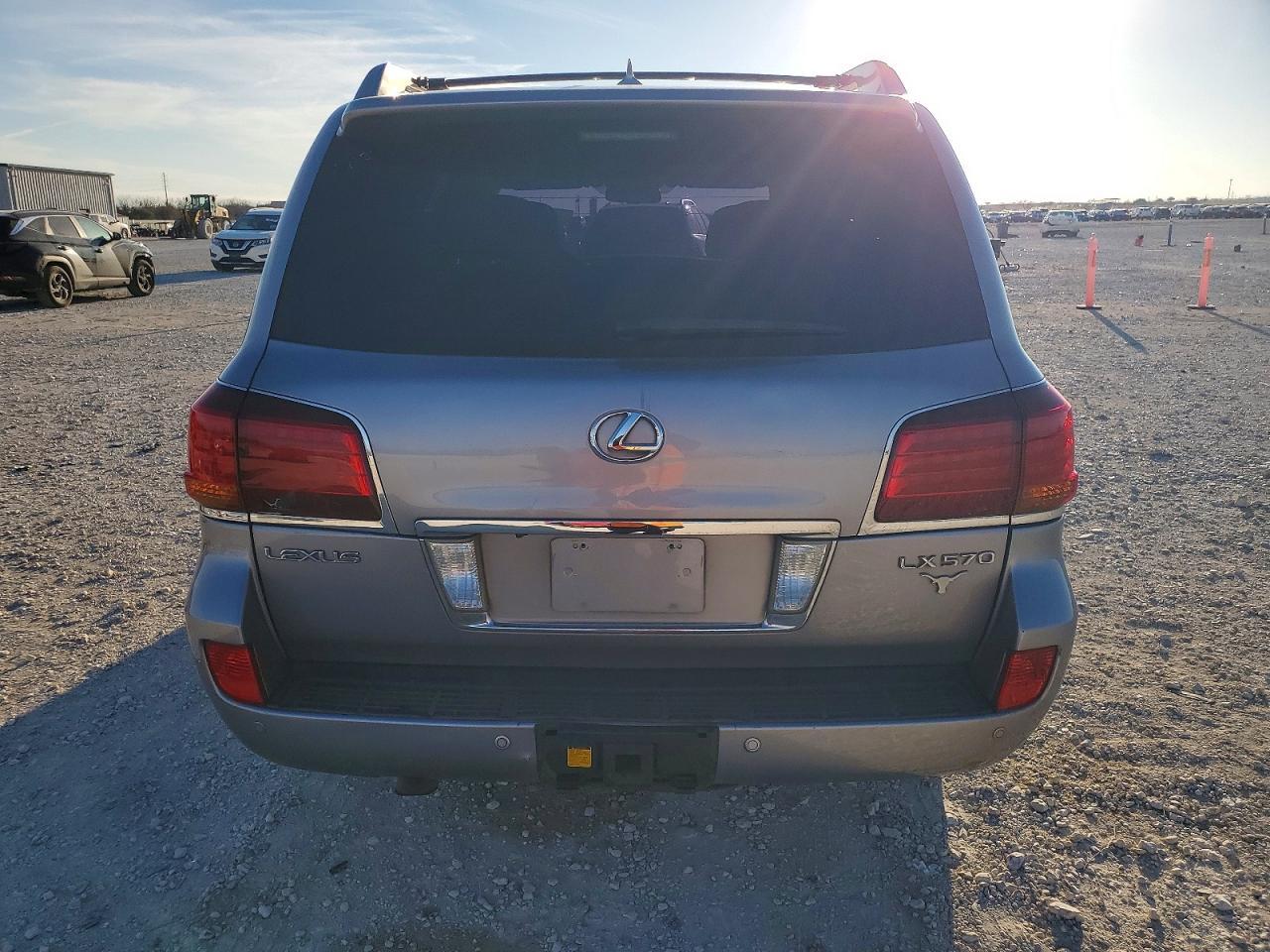 2009 Lexus Lx 570 - Image 6