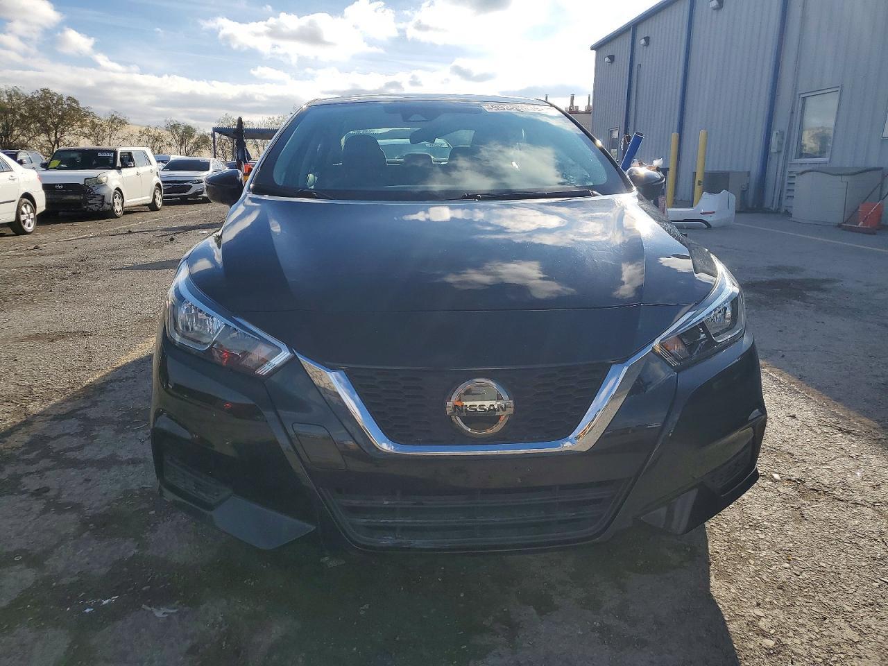 2021 Nissan Versa Sv - Фото 5