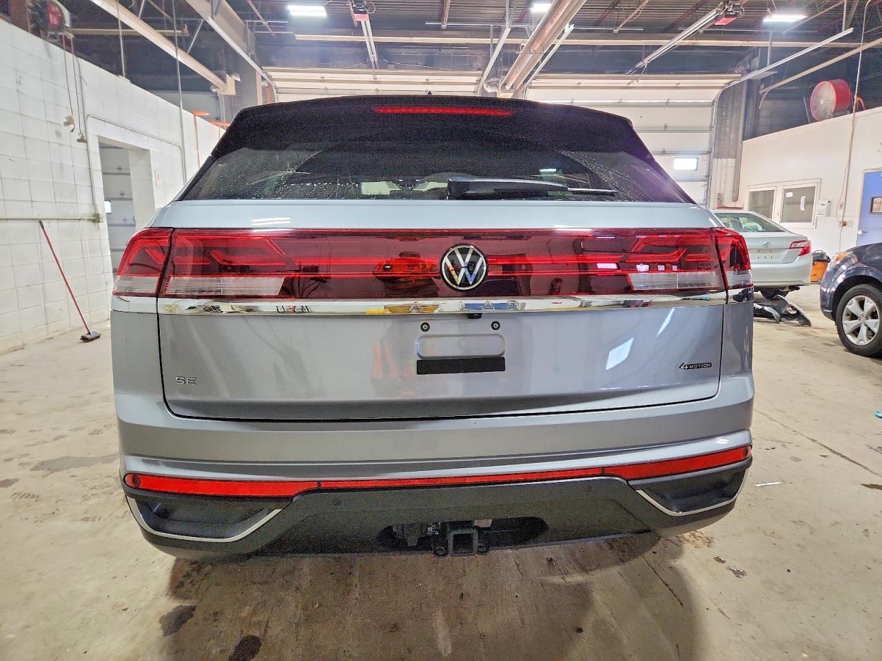 2024 Volkswagen Atlas Cross Sport Se - Image 6