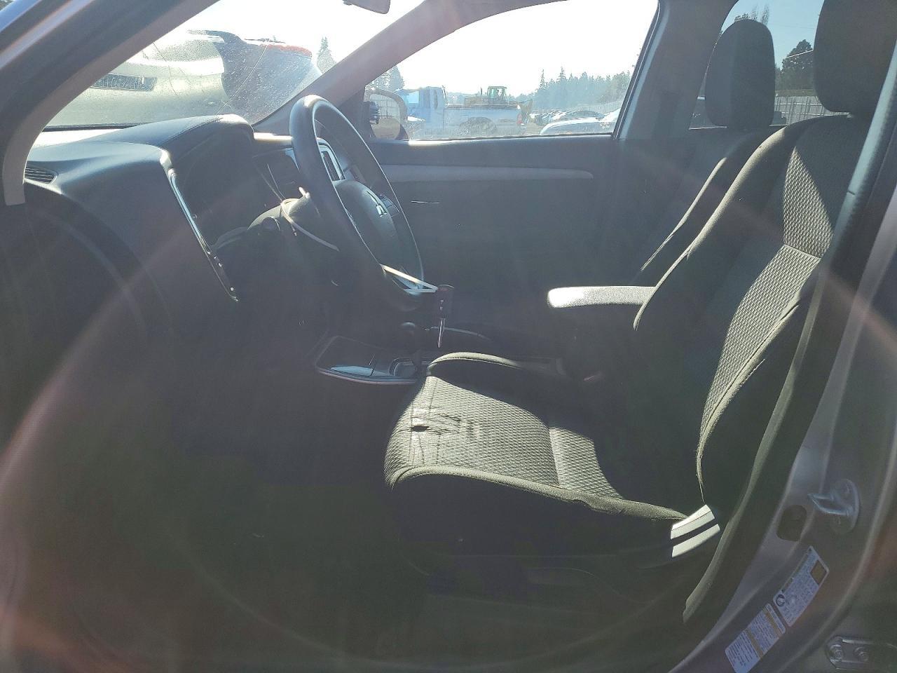 2018 Mitsubishi Outlander Es - Image 7