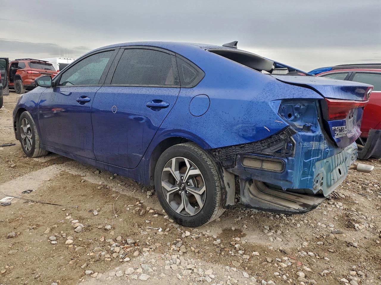 2021 Kia Forte Fe - Фото 2