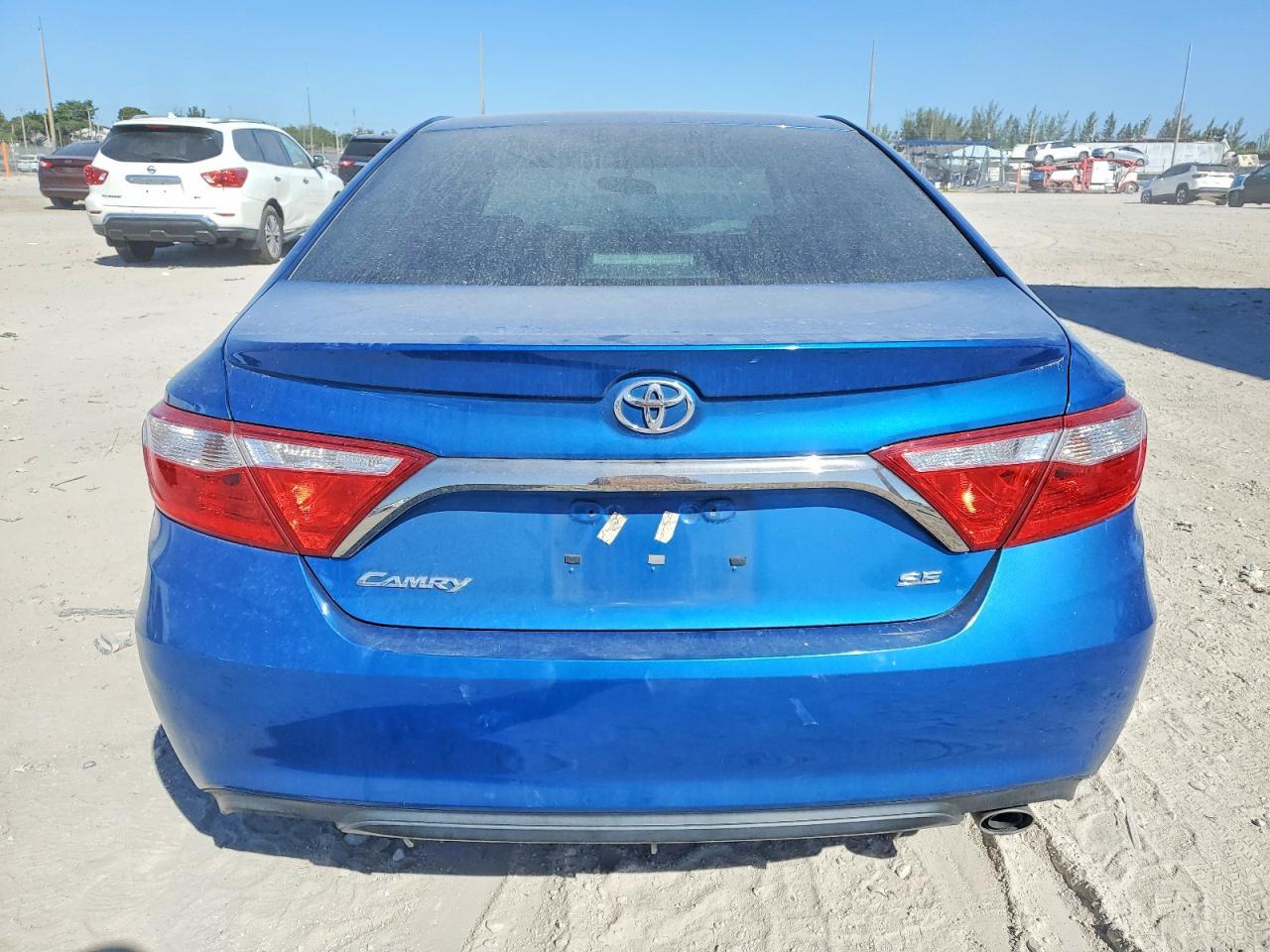 2017 Toyota Camry Se - Фото 6