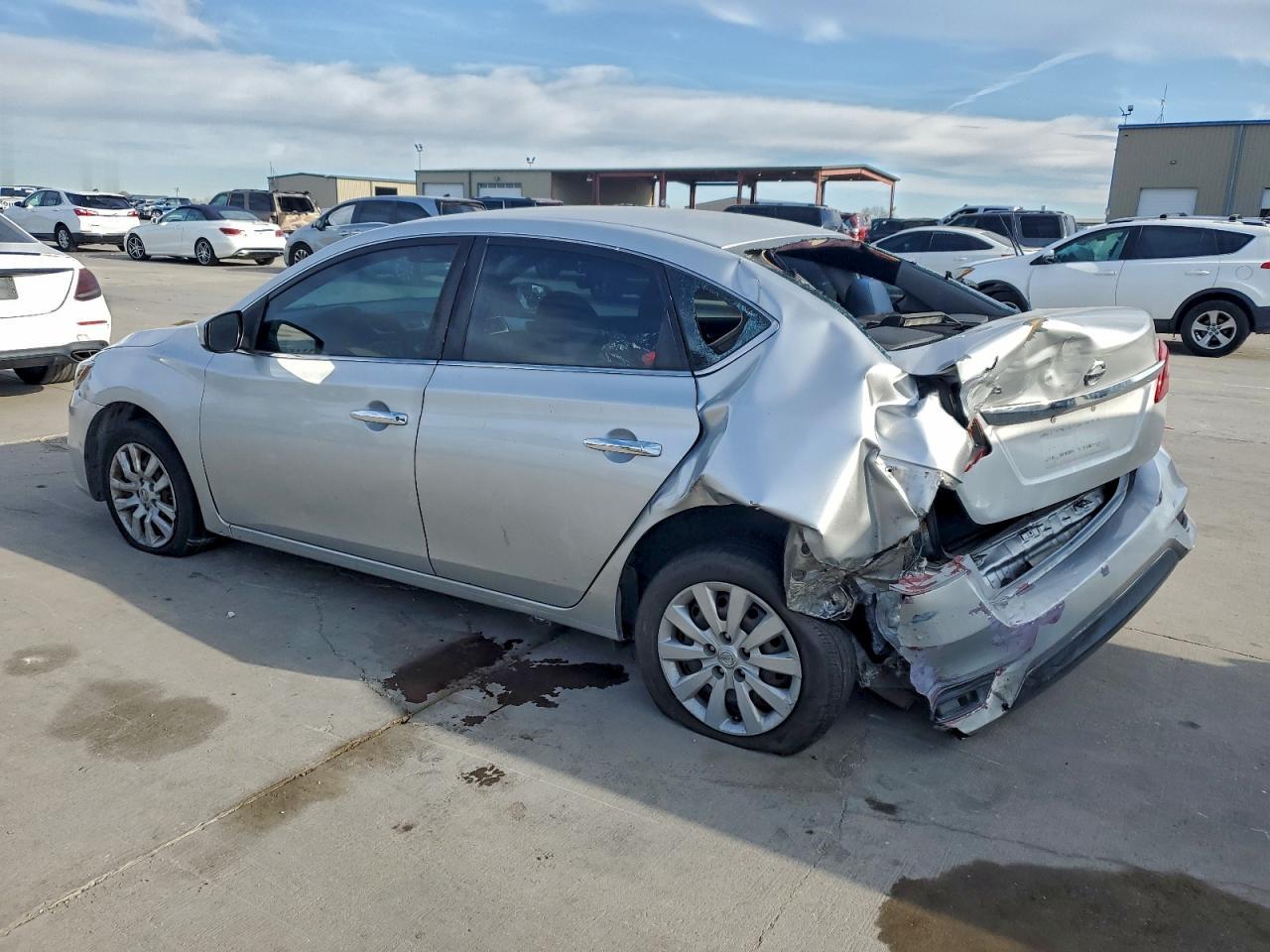 2017 Nissan Sentra S - Фото 2