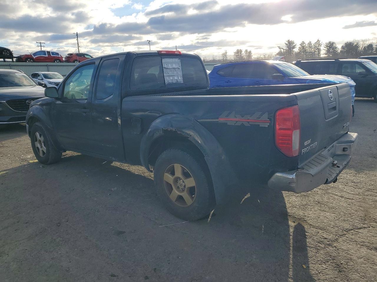 2007 Nissan Frontier - Image 2