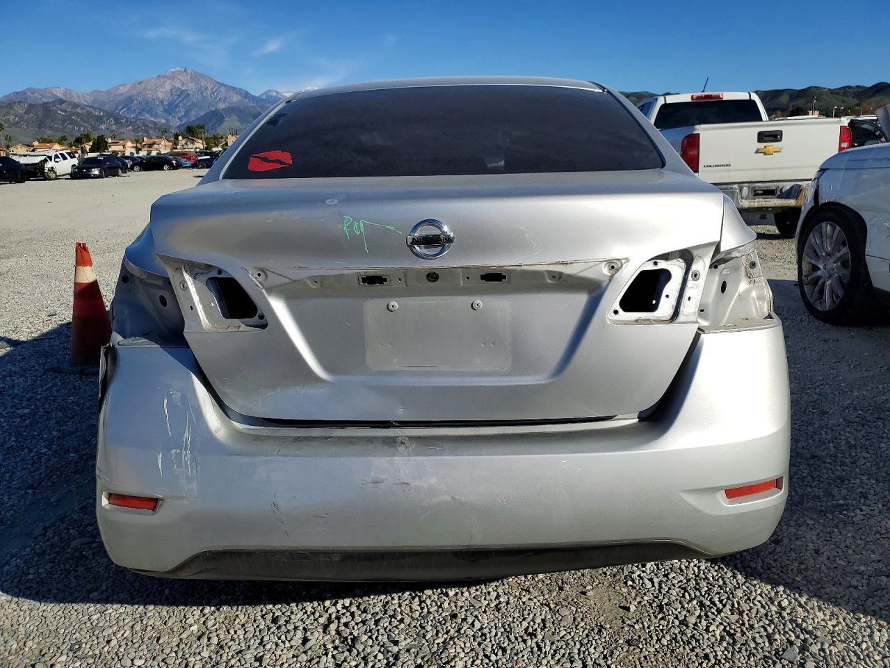 2015 Nissan Sentra S - Фото 6