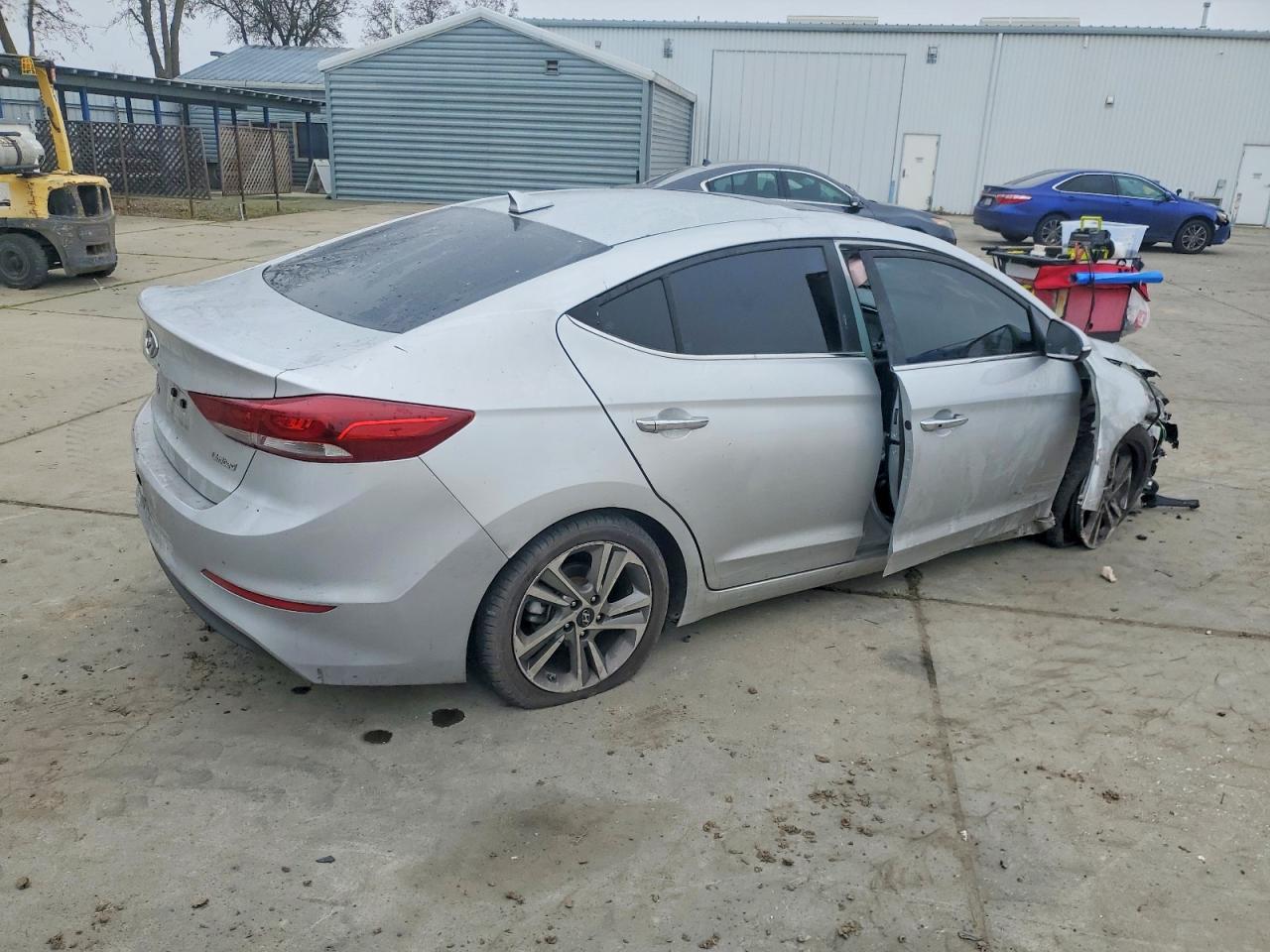 2017 Hyundai Elantra Se - Фото 3