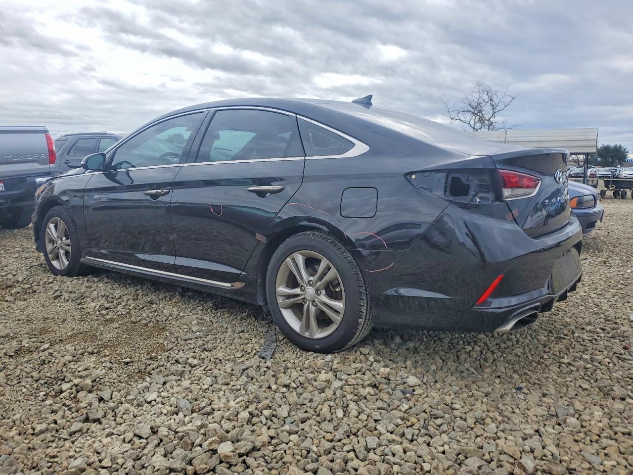 2018 Hyundai Sonata Sport - Фото 2