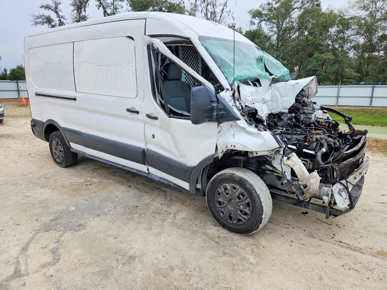 2016 Ford Transit 250 - Image 4