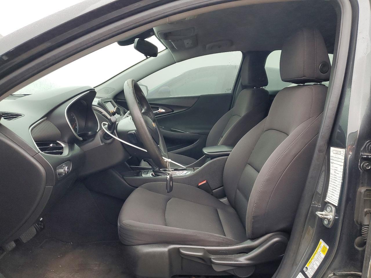 2017 Chevrolet Malibu Ls - Фото 7