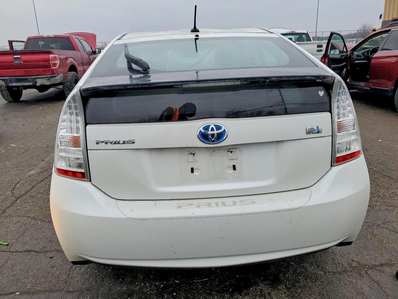 2010 Toyota Prius - Фото 6