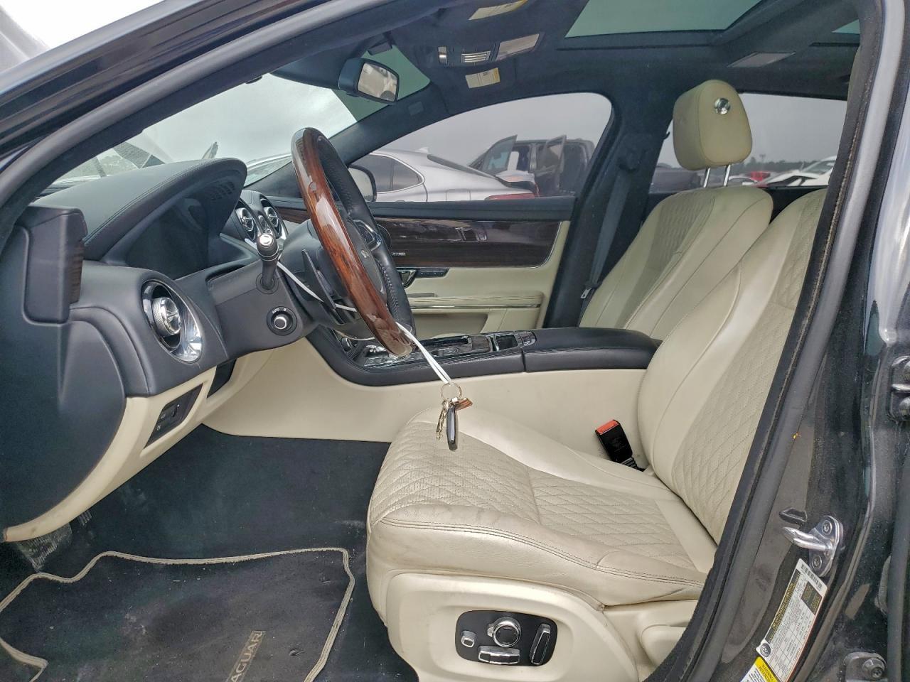 2017 Jaguar Xjl Portfolio - Image 7