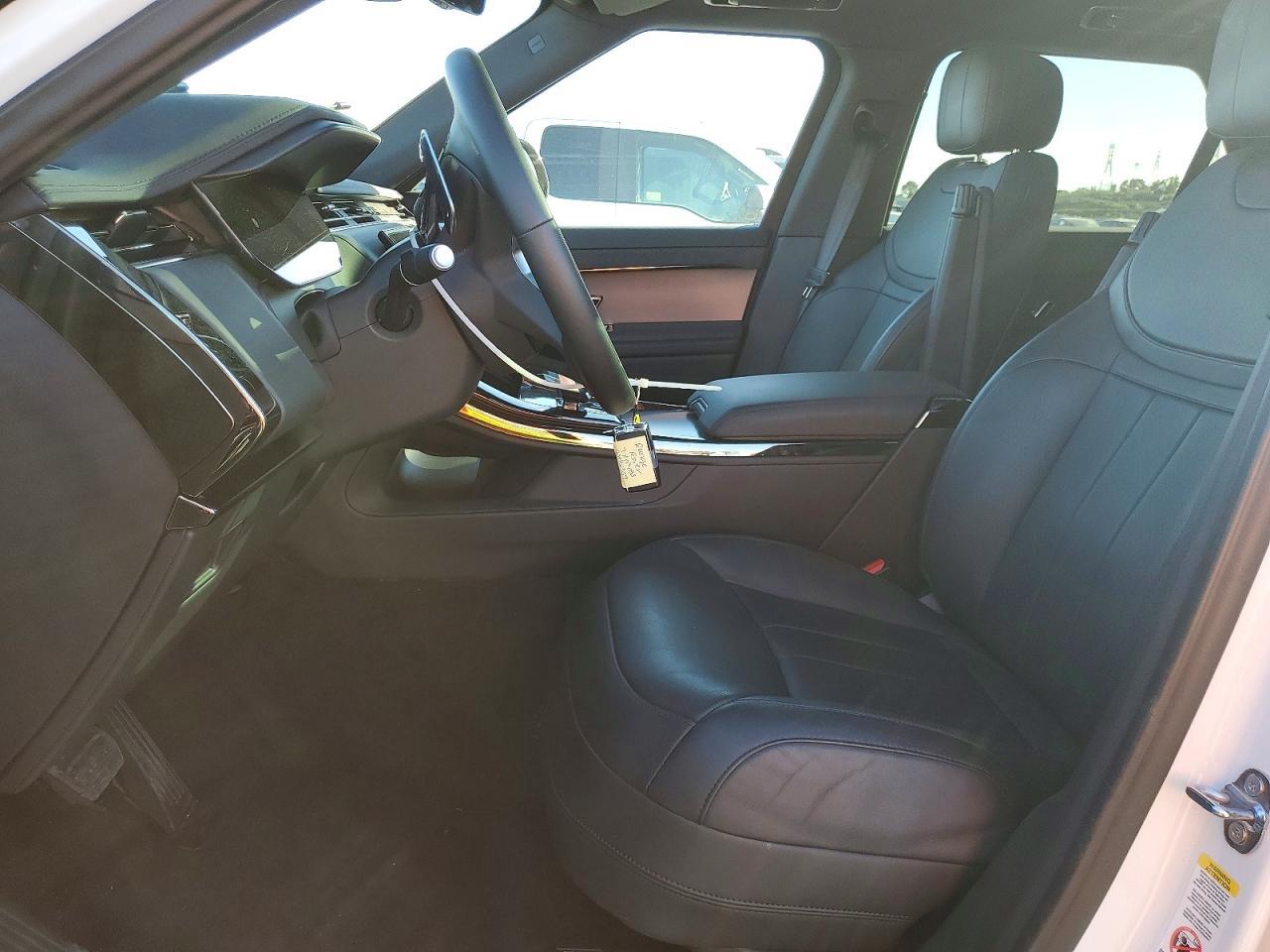 2025 Land Rover Range Rover Sport Se - Image 7