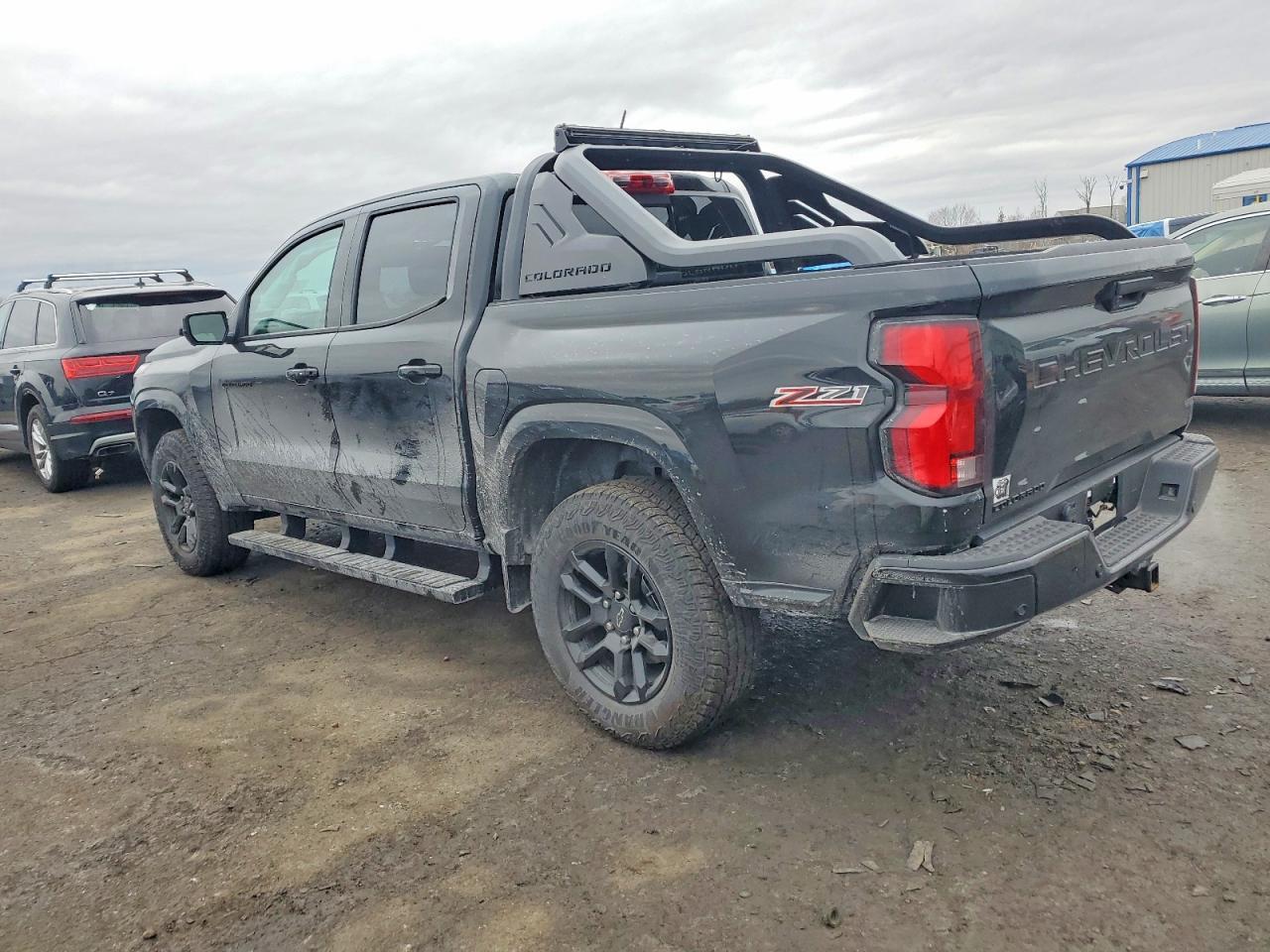 2025 Chevrolet Colorado Z71 - Image 2
