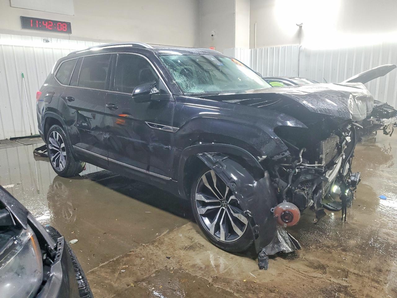 2021 Volkswagen Atlas Sel Premium R-Line - Фото 4