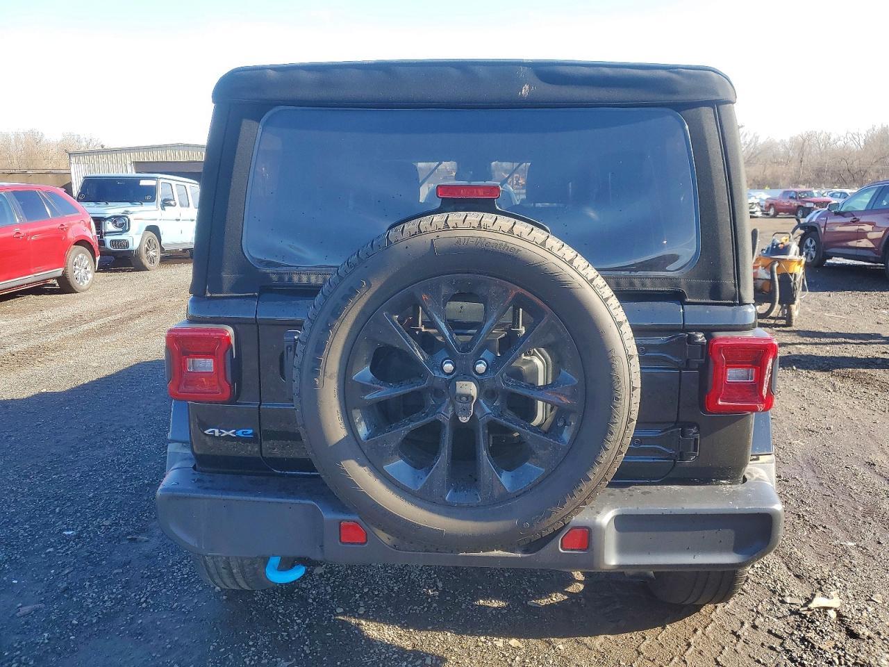 2024 Jeep Wrangler Sahara 4Xe - Фото 6