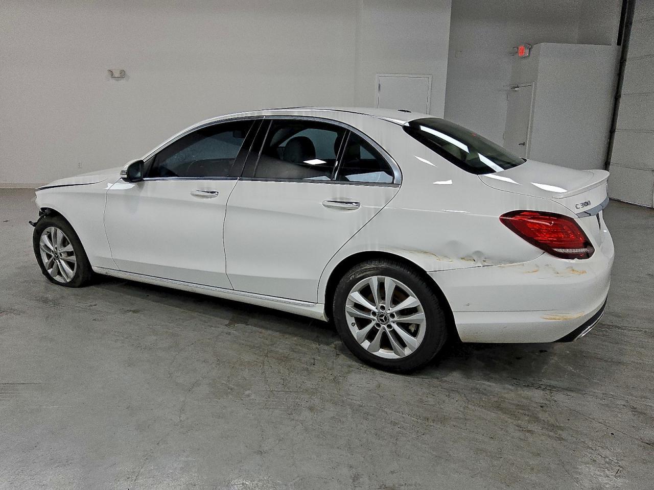 2019 Mercedes-Benz C 300 4Matic - Фото 2