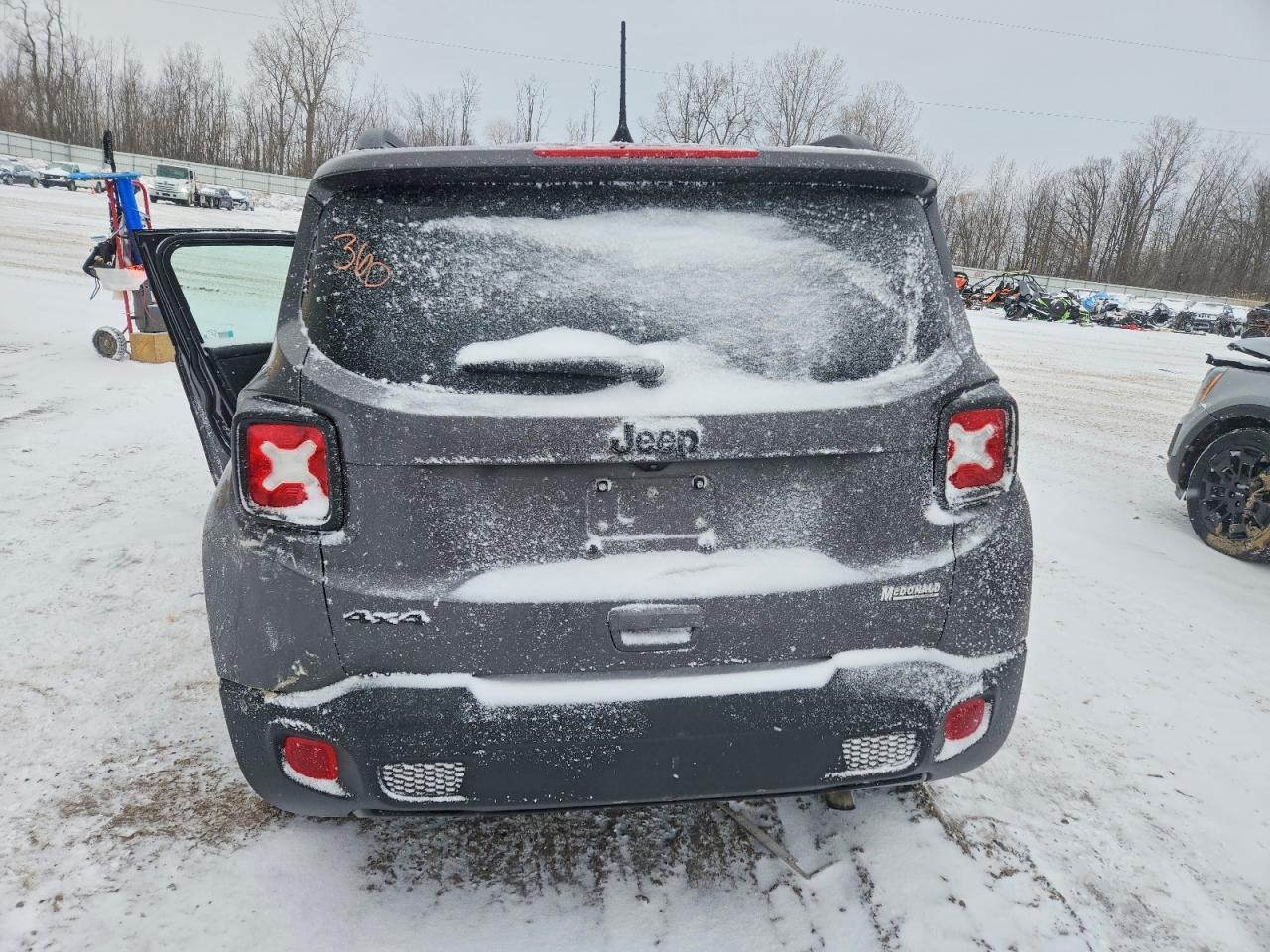 2020 Jeep Renegade Latitude - Фото 6