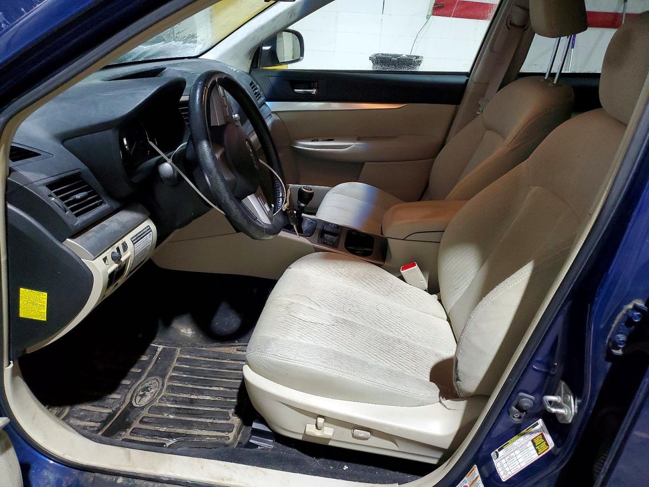 2010 Subaru Outback 2.5I Premium - Фото 7