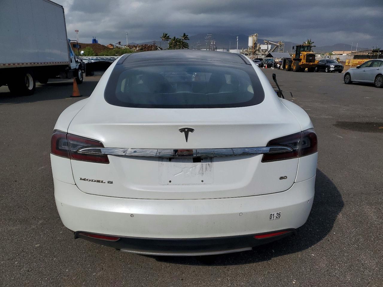 2014 Tesla Model S - Фото 6