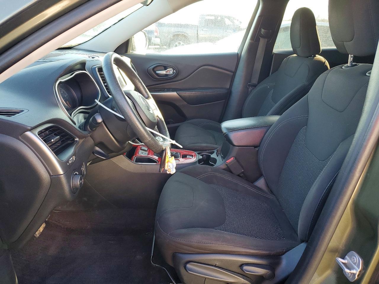 2019 Jeep Cherokee Latitude - Image 7