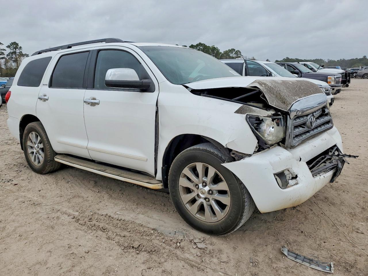 2013 Toyota Sequoia Limited - Image 4