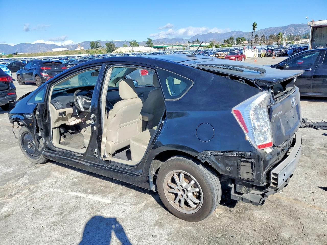 2011 Toyota Prius - Фото 2