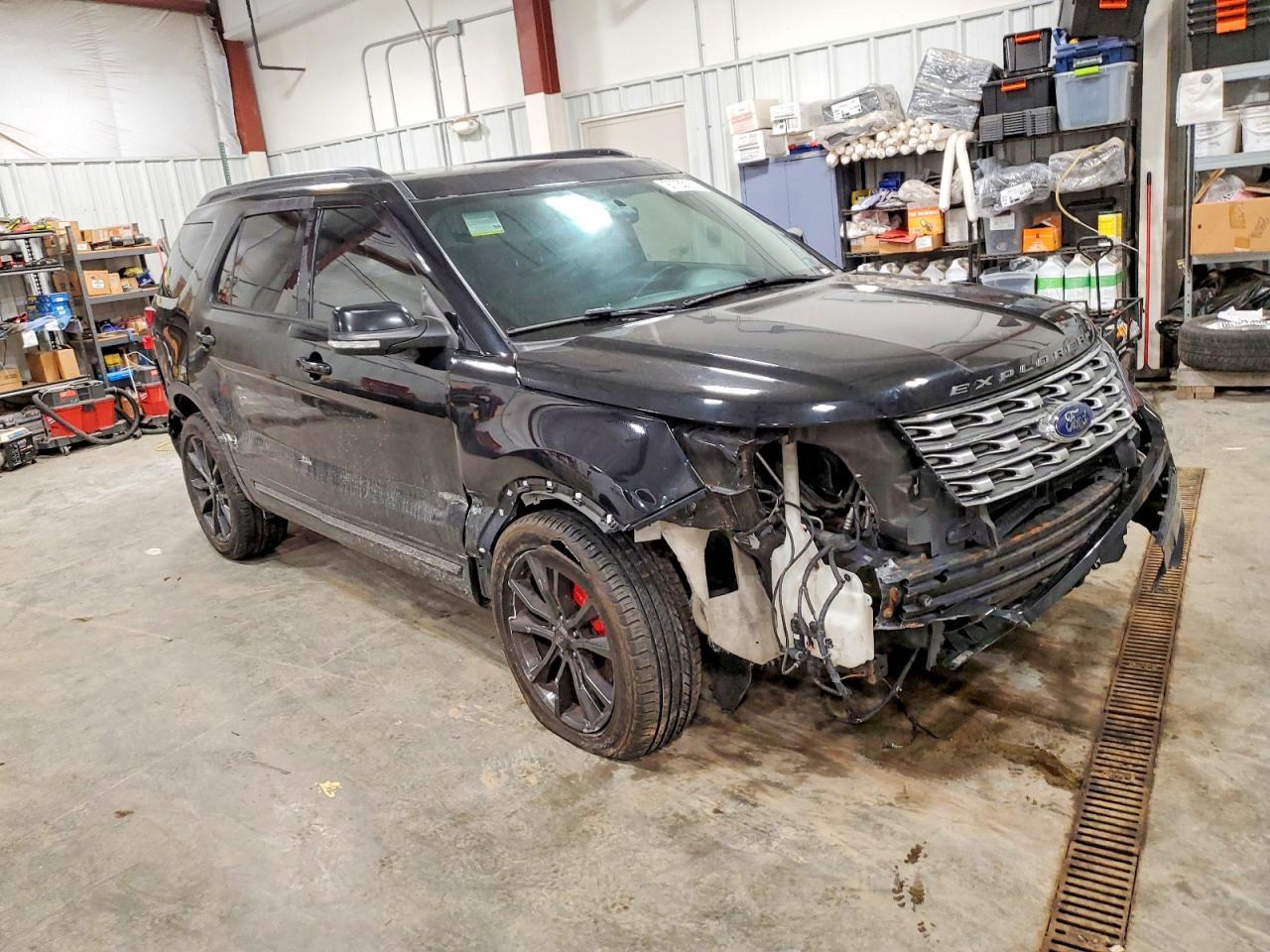 2017 Ford Explorer Xlt - Image 4