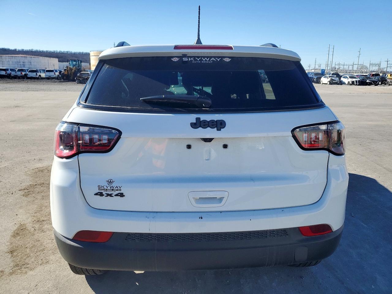 2025 Jeep Compass Latitude - Image 6