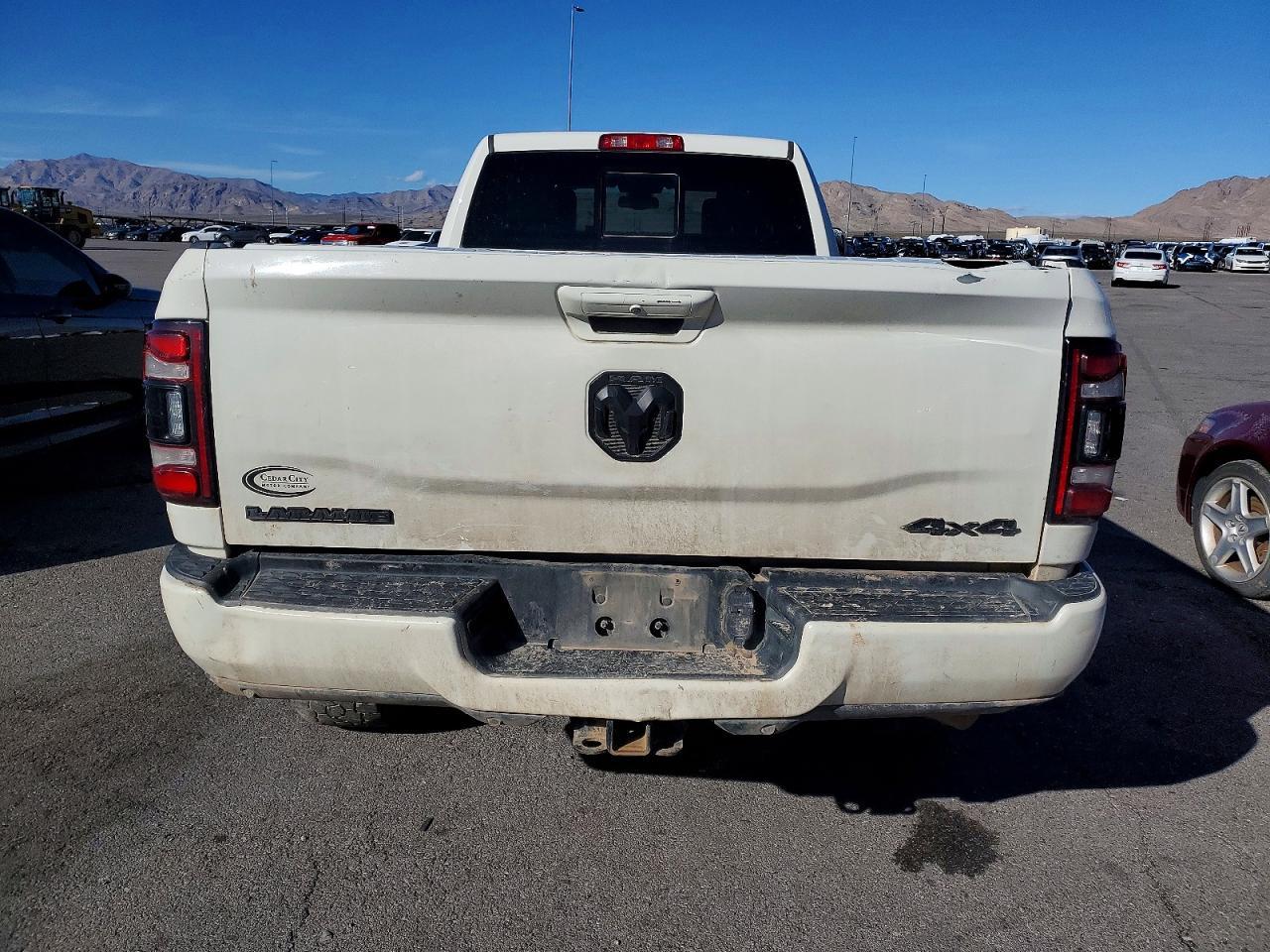 2021 Ram 2500 Laramie - Фото 6
