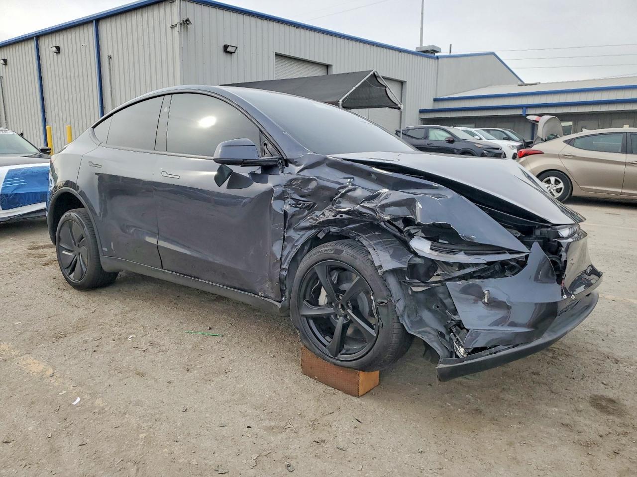 2026 Tesla Model Y - Image 4