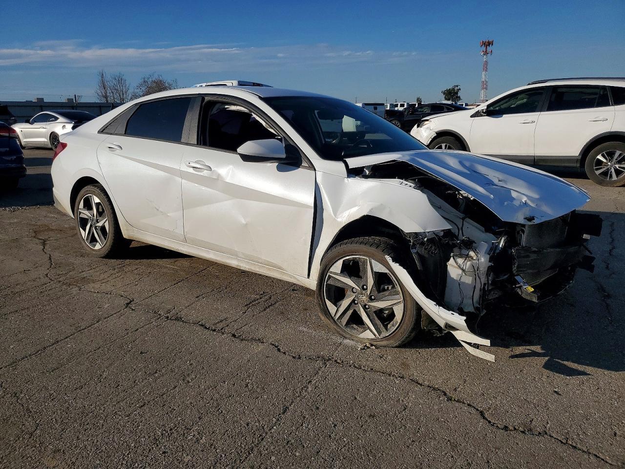 2023 Hyundai Elantra Sel - Image 4
