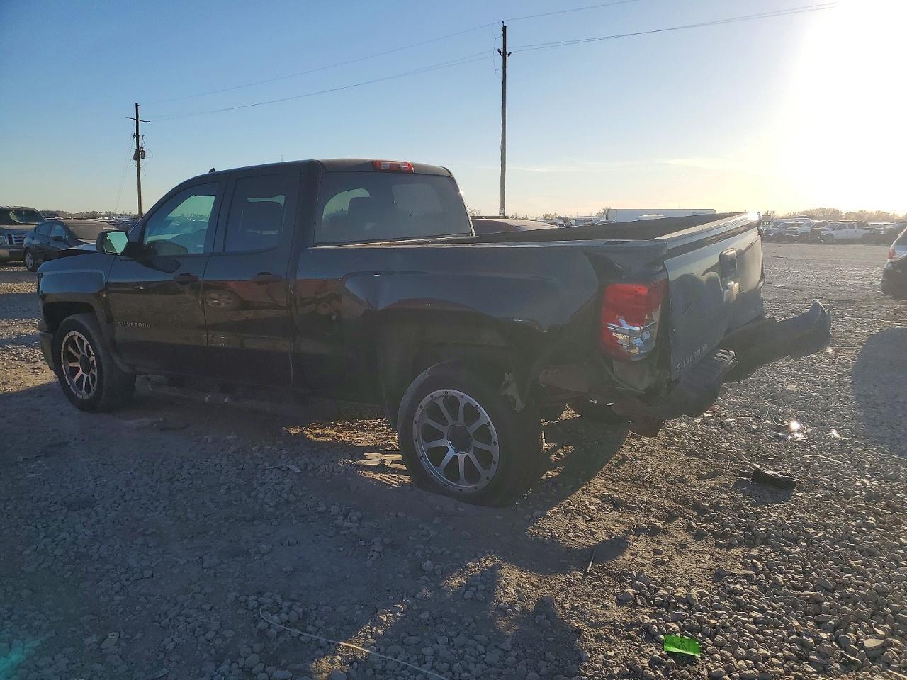 2015 Chevrolet Silverado C1500 - Фото 2