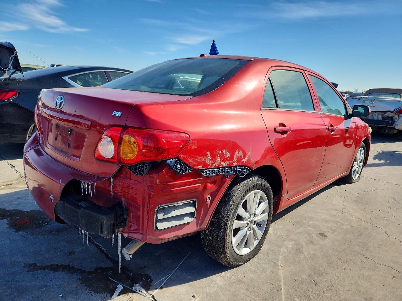 2010 Toyota Corolla Le - Фото 3
