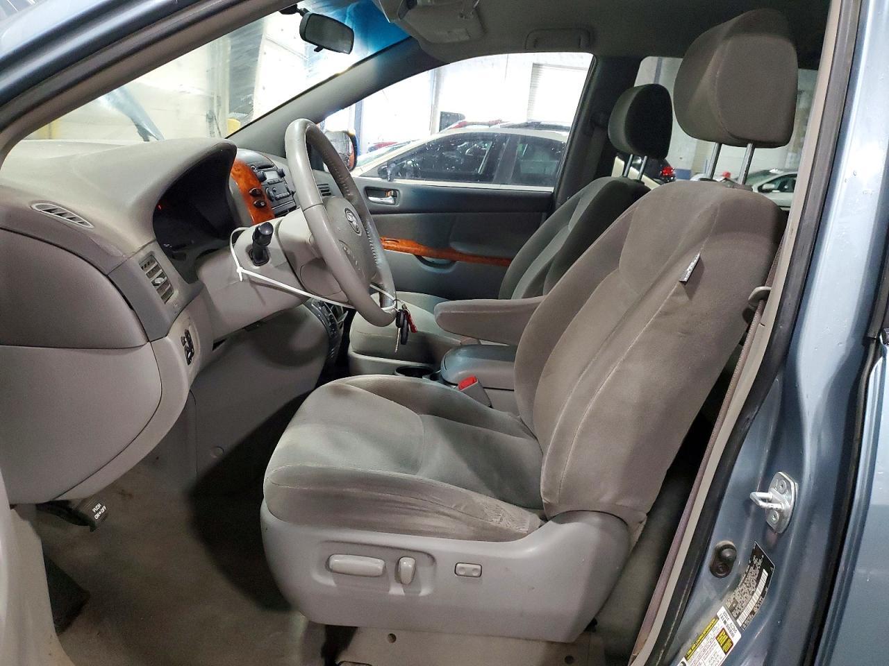2007 Toyota Sienna Xle 7-Passenger - Фото 7