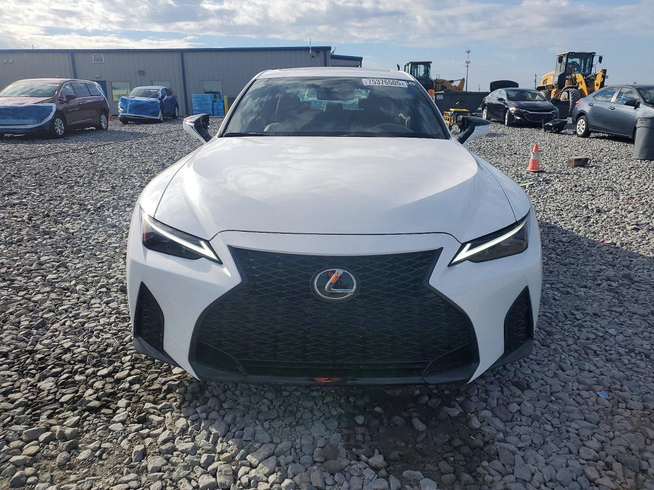 2025 Lexus Is 350 F Sport Design - Image 5