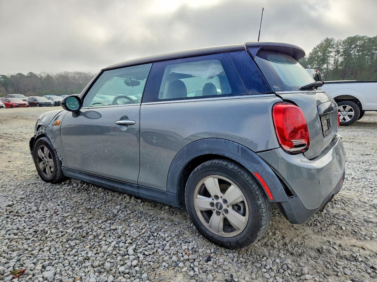 2017 Mini Cooper - Image 2