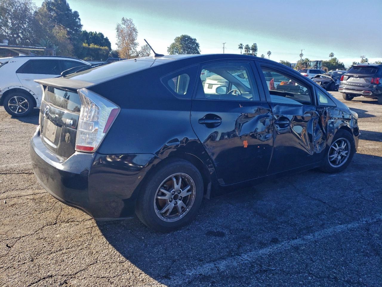 2010 Toyota Prius - Image 3