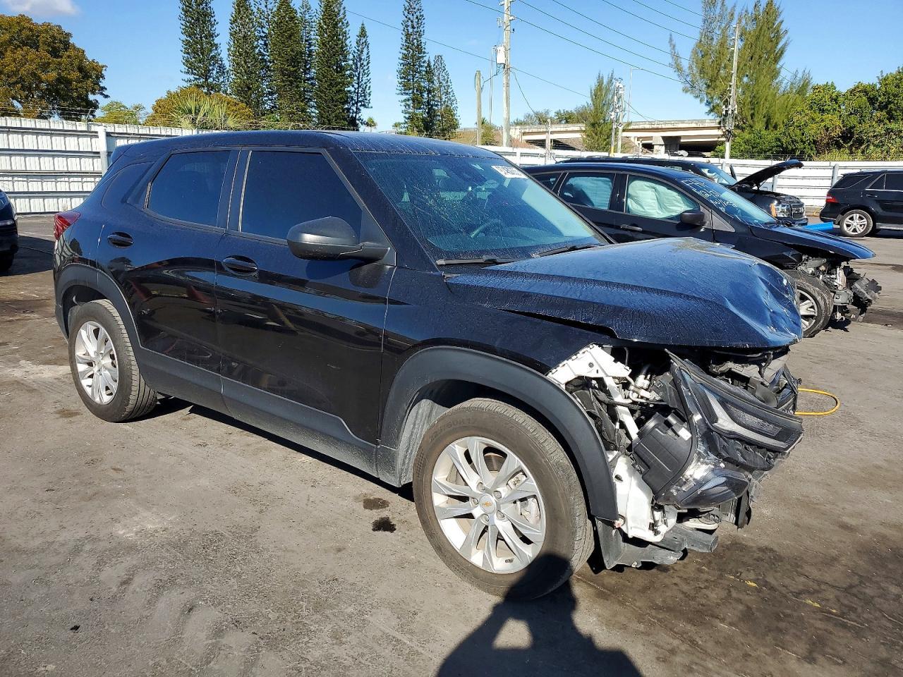 2021 Chevrolet Trailblazer Ls - Фото 4