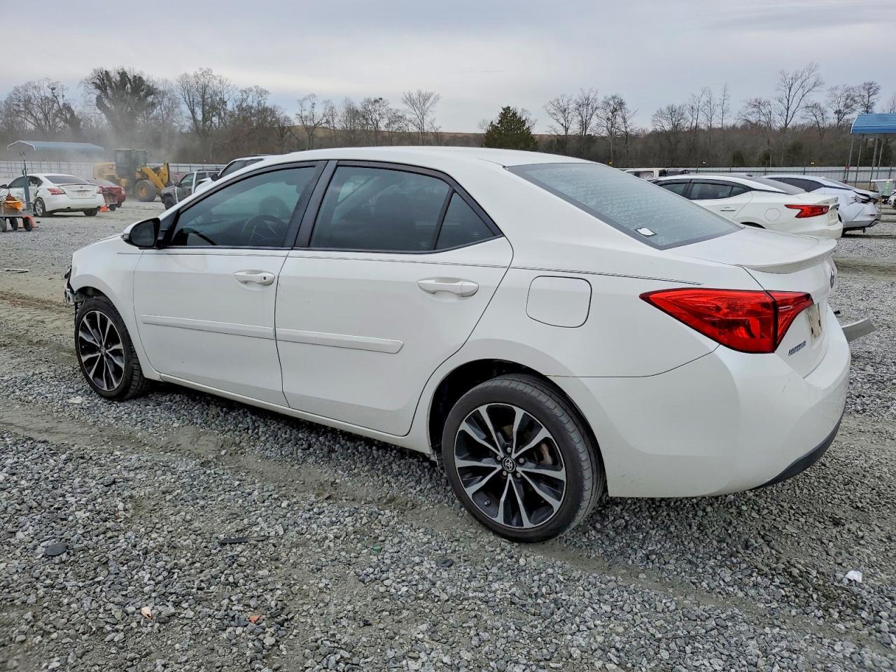 2018 Toyota Corolla Se - Фото 2