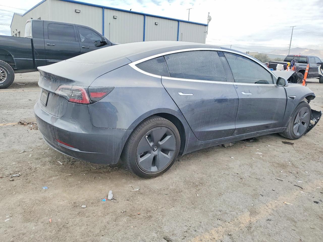 2019 Tesla Model 3 - Фото 3
