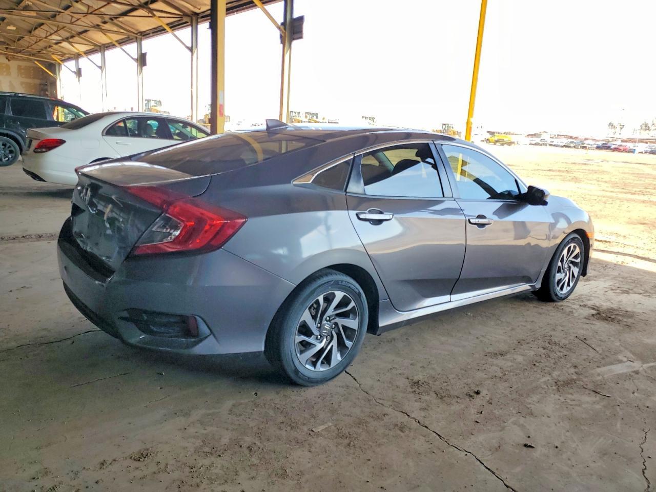 2017 Honda Civic Ex - Фото 3