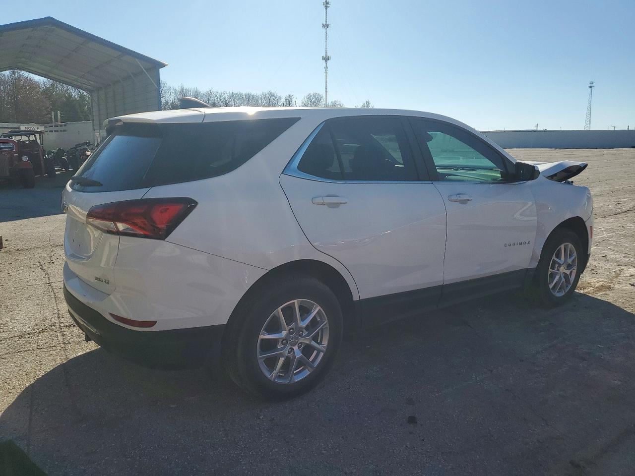 2023 Chevrolet Equinox Lt - Image 3