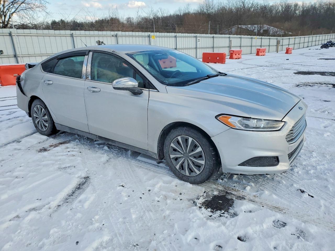 2014 Ford Fusion S - Image 4
