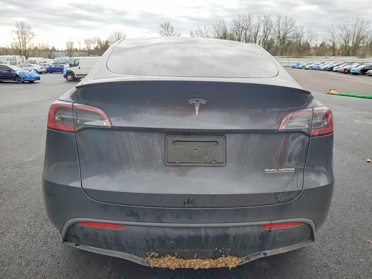 2024 Tesla Model Y - Image 6